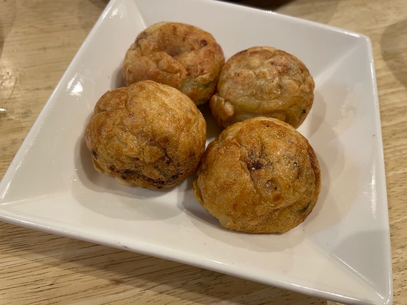 大阪の味を感じる「牛すじ焼き」