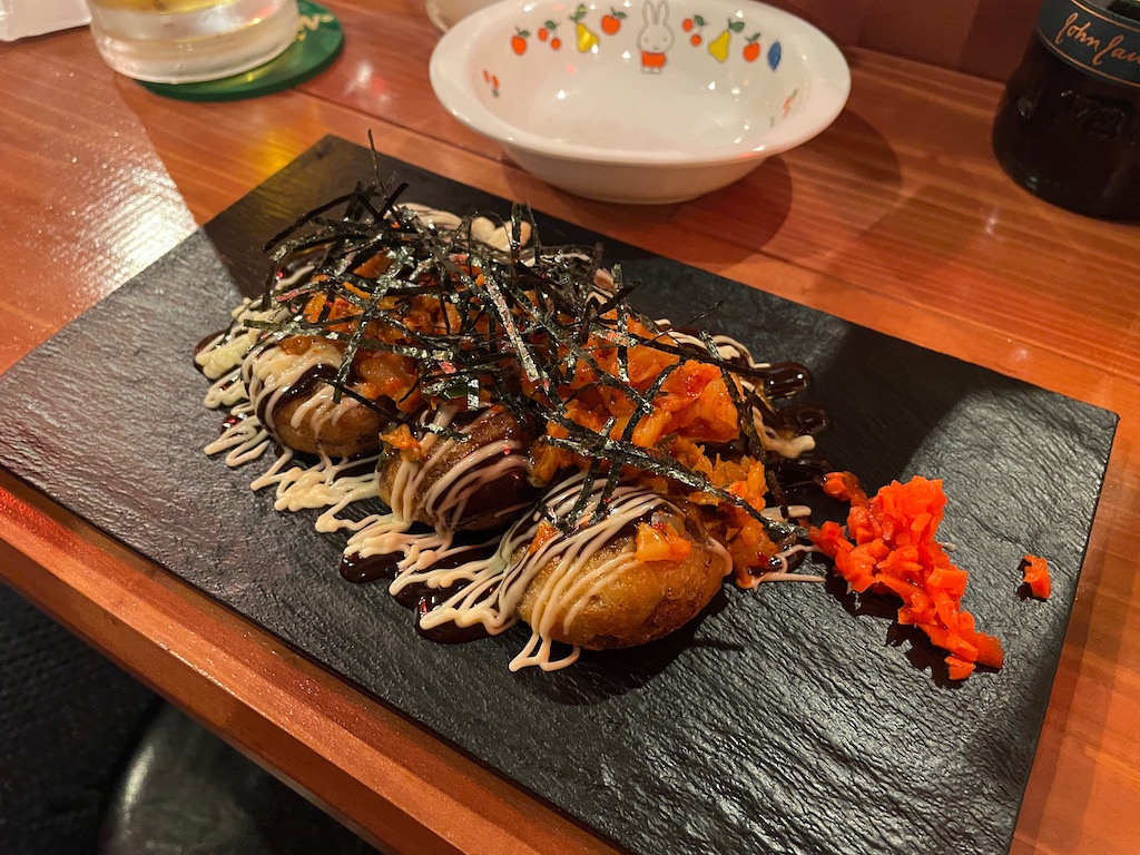 おぉ、なんだか手が込んだたこ焼きが登場！！